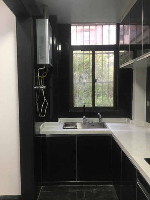 买楼房一楼的缺点,年轻人买一楼的房子好不好