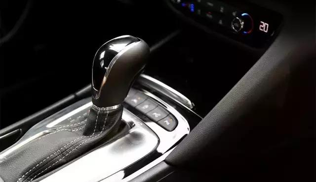 新君威评测2.0,新款君威试驾感受视频