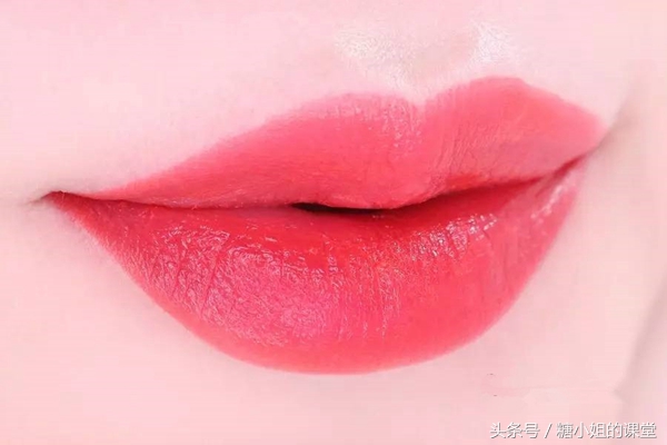 一到夏天各大品牌方粑粑竟出了这么多唇釉！选择困难表示很难过！