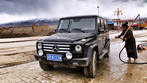 开着大通g50进藏,开奔驰g500去市区