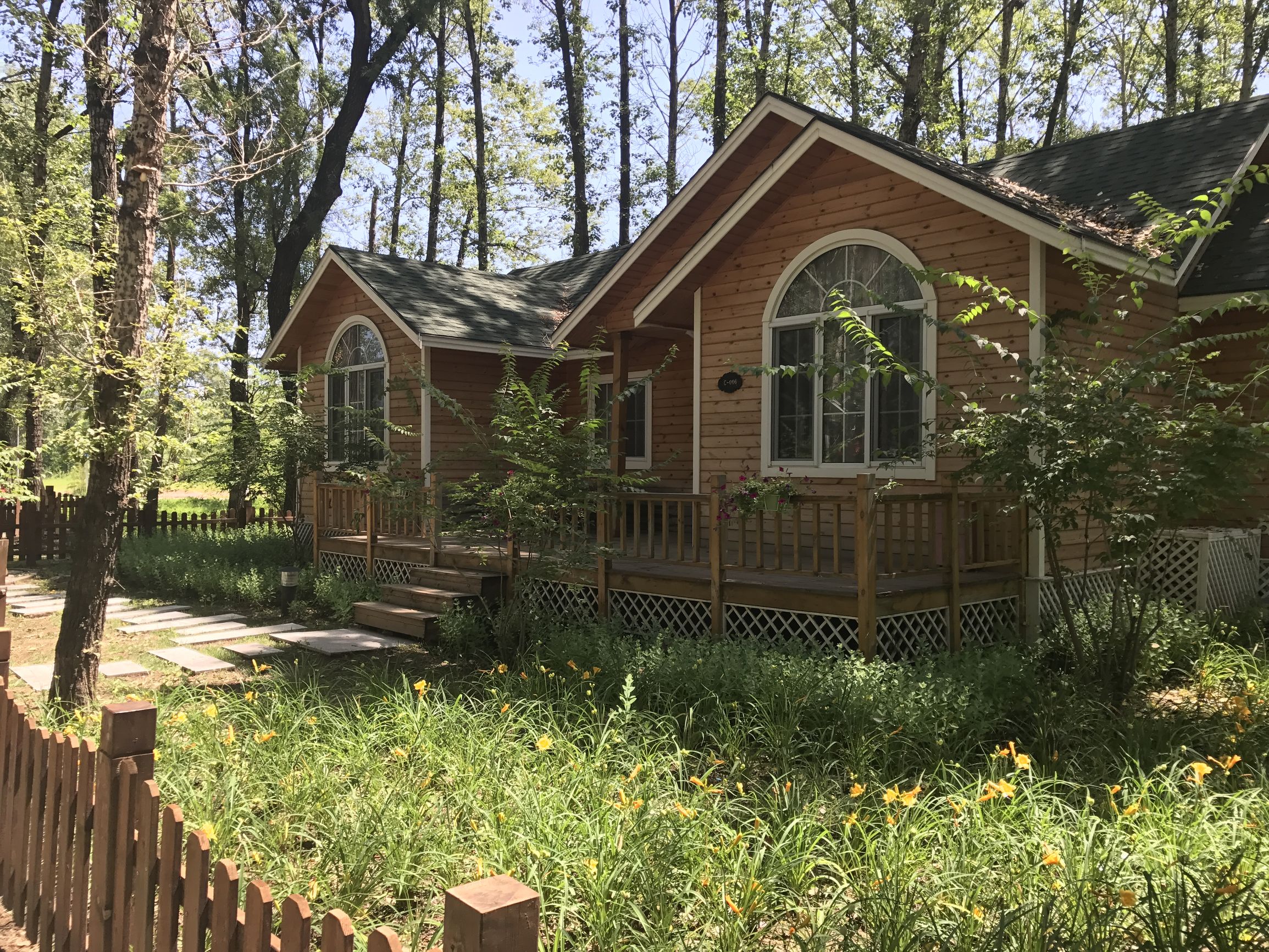 延庆龙湾国际露营公园房车收费,延庆自驾房车营地