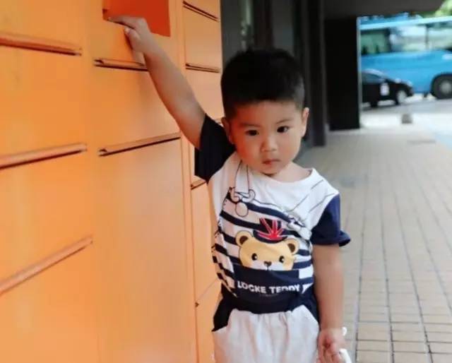 “妈妈，你说我最喜欢的洛克泰迪会一直陪着我吗？”