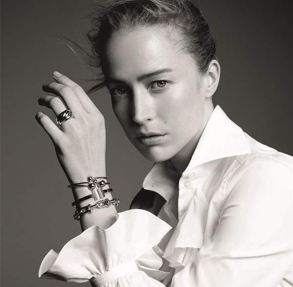 夏天必备的时髦首饰好物,夏天就该有件闪闪亮的首饰