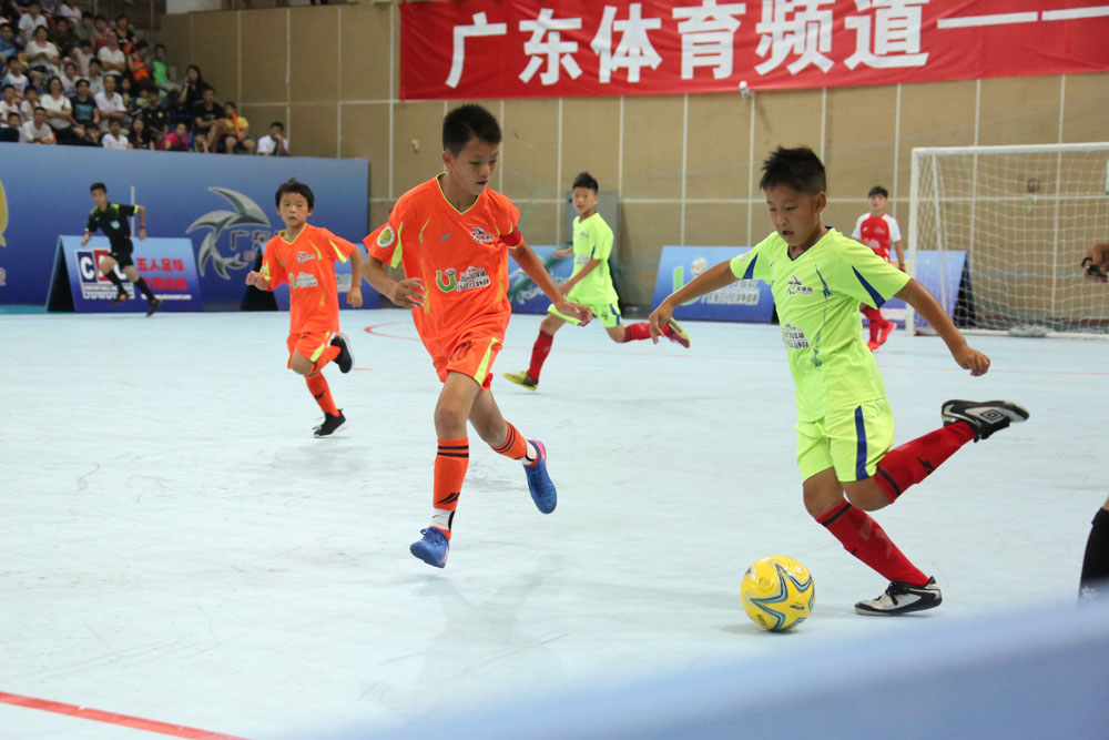 这是一个什么样的草根比赛让前国脚美女主播都为之喝彩