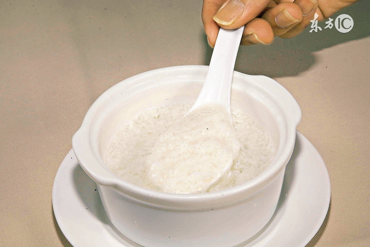 男性吃燕窝对身体有什么好处 (小时候吃燕窝对身体好吗)