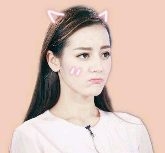 鹿晗选择踢足球,鹿晗说和热巴一起去看足球