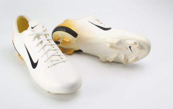 纵横足坛30多年！今天，耐克Nike足球鞋有哪些牛逼的产品？