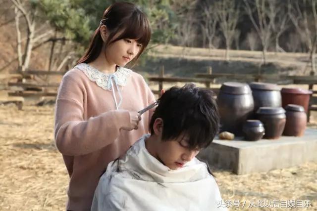 宋慧乔和宋仲基甜蜜瞬间,宋仲基与宋慧乔高甜瞬间