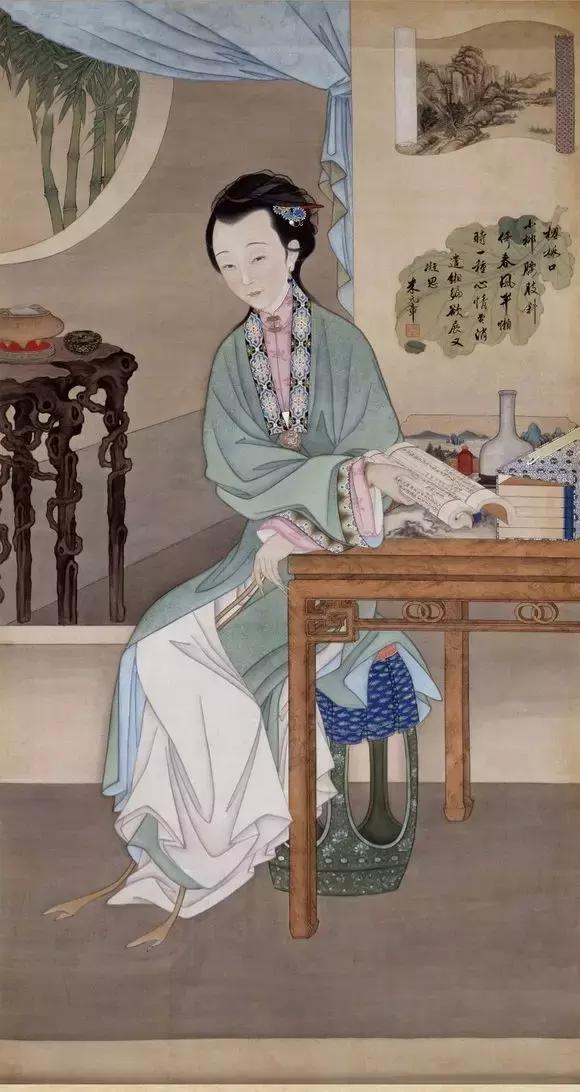 眉弯新月,慢绾青丝发