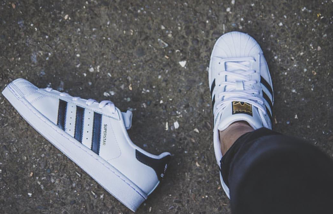 男生的鞋柜里多了这双鞋才够潮流,男生鞋柜里必须有的几双鞋