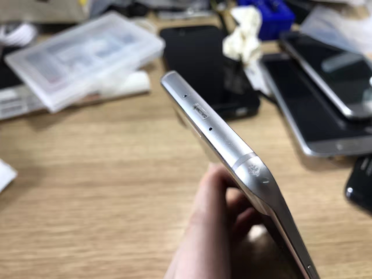 三星s7edge全面屏,三星s7edge和s9屏幕对比