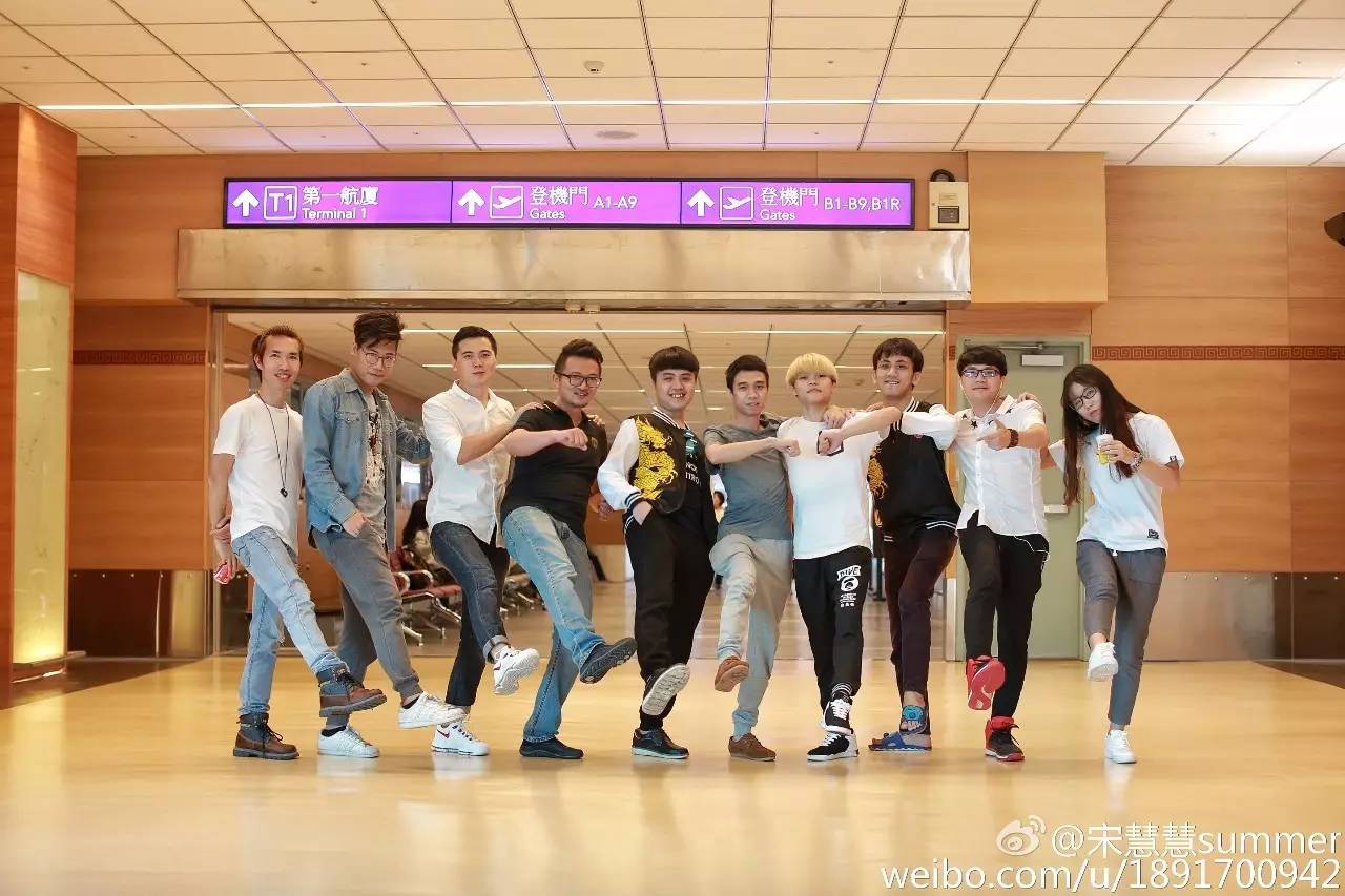 鐢电珵lol鎴橀槦澶哄啝,涔濊繛鑳滃洓澶轰笘鍥㈣禌鍐犲啗