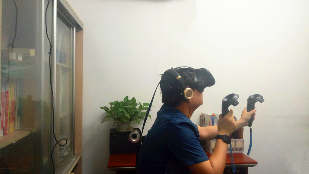 i7-10700和9700k游戏测评,gtx1070跑分笔记本