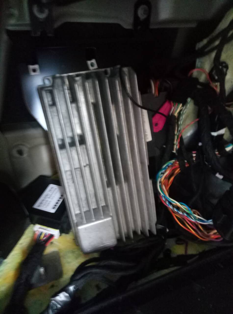 奥迪a4lbo音响2020款,奥迪a4lbo音响6件套