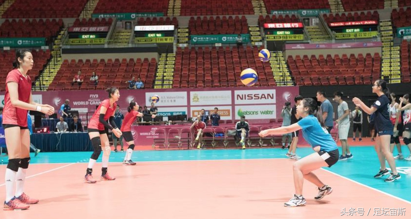 女排香港站引爆全场球迷加油,中国女排引爆全场