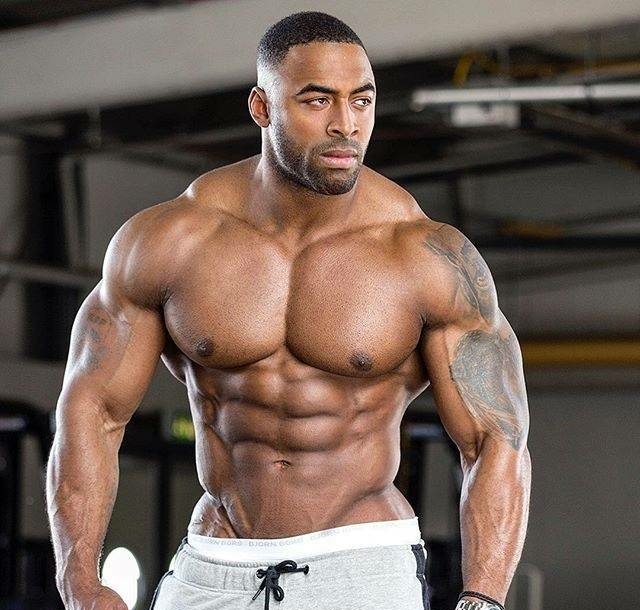 背部训练主要是背阔肌还是斜方肌,高位下拉上背部和背阔肌训练方法