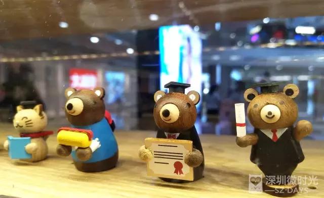 这家店挂着音乐盒的招牌，里面竟然藏着一个免费游乐园？