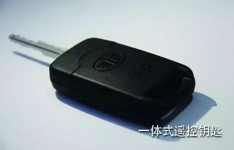 11L420马力发动机！卧铺宽850mm！解放J6P6×4牵引车详解