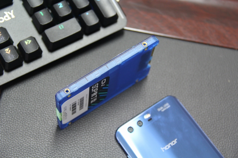 固态硬盘pcie4.0m.2测评,ov的固态硬盘怎么样