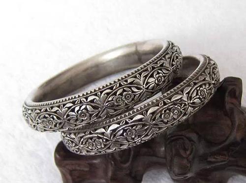 银会氧化发黑为啥还做首饰,白银手工银饰怎么样