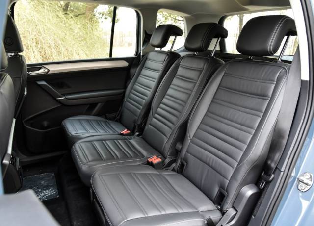 途安l好还是速腾好,途安l拓界版和佳乐比较