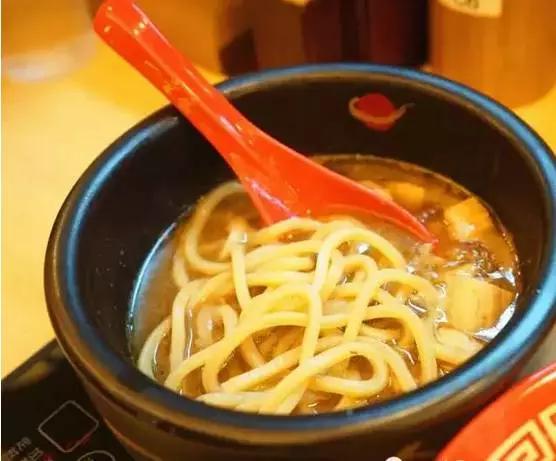 带朋友吃饭去哪里吃最好,出去吃什么面条好吃