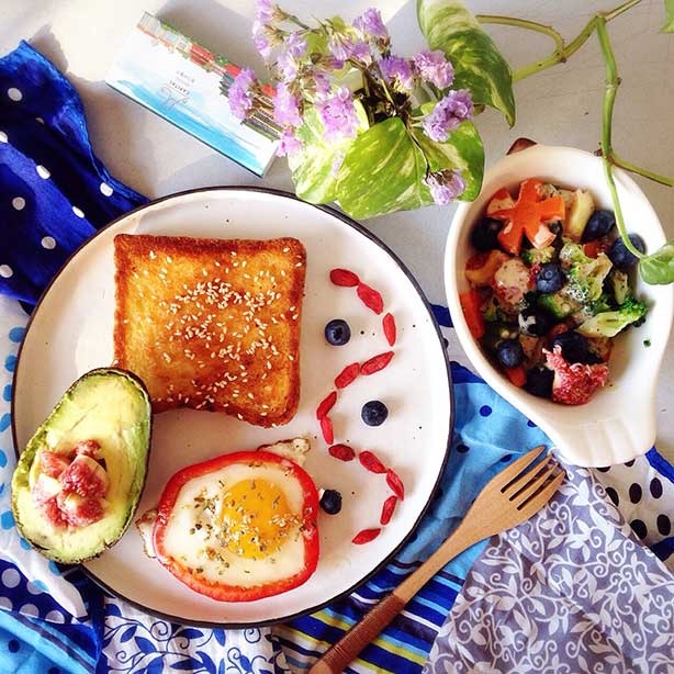 为异地恋人做早餐，90后才女诠释爱与坚持，满满的感动！