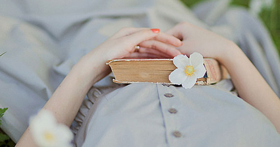 一起9年她爱的男孩凭空消失，心碎时黑社会头目突然出现把她带走