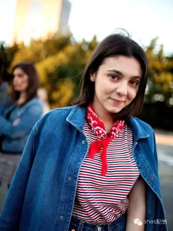 懒人小方巾的系法,年轻人小方巾的各种系法冬季