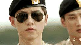 宋仲基与宋慧乔甜蜜,宋仲基与宋慧乔恋爱过程