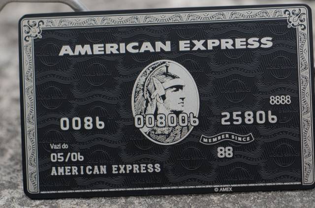 买了郑爽代言的「环球黑卡」，交了199RMB的智商税……