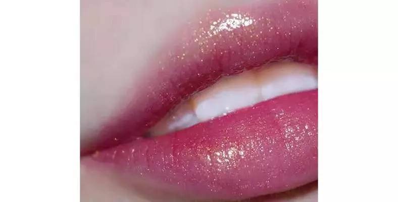 收藏大牌口红图片,大牌唇膏推荐必买色号