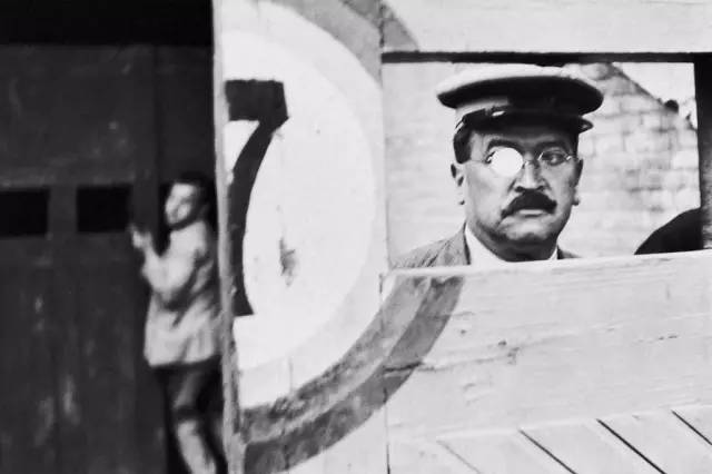 布列松经典摄影作品大全,布列松经典摄影作品中国