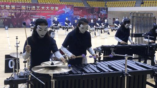 FightOn!全国21所学校在宝坻比赛行进艺术,天津海河中学、41中的学生“帅拉风”