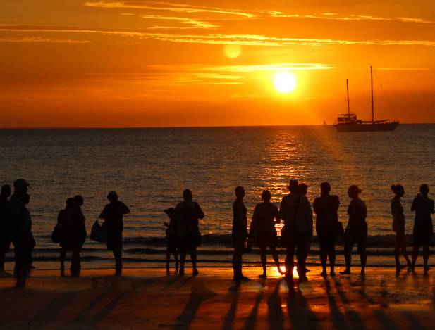 红色狂想曲完整版,红色狂想曲全集解说完整版