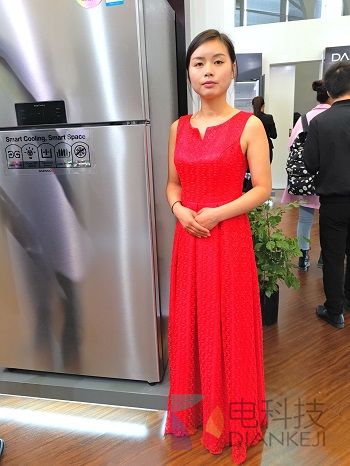 妹子多过车展所有AWE你想看的都在这里