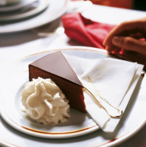 月入多少钱才能去旅游呢,维也纳月薪多少钱