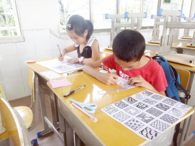 七月份的尾巴原唱,七月份的尾巴