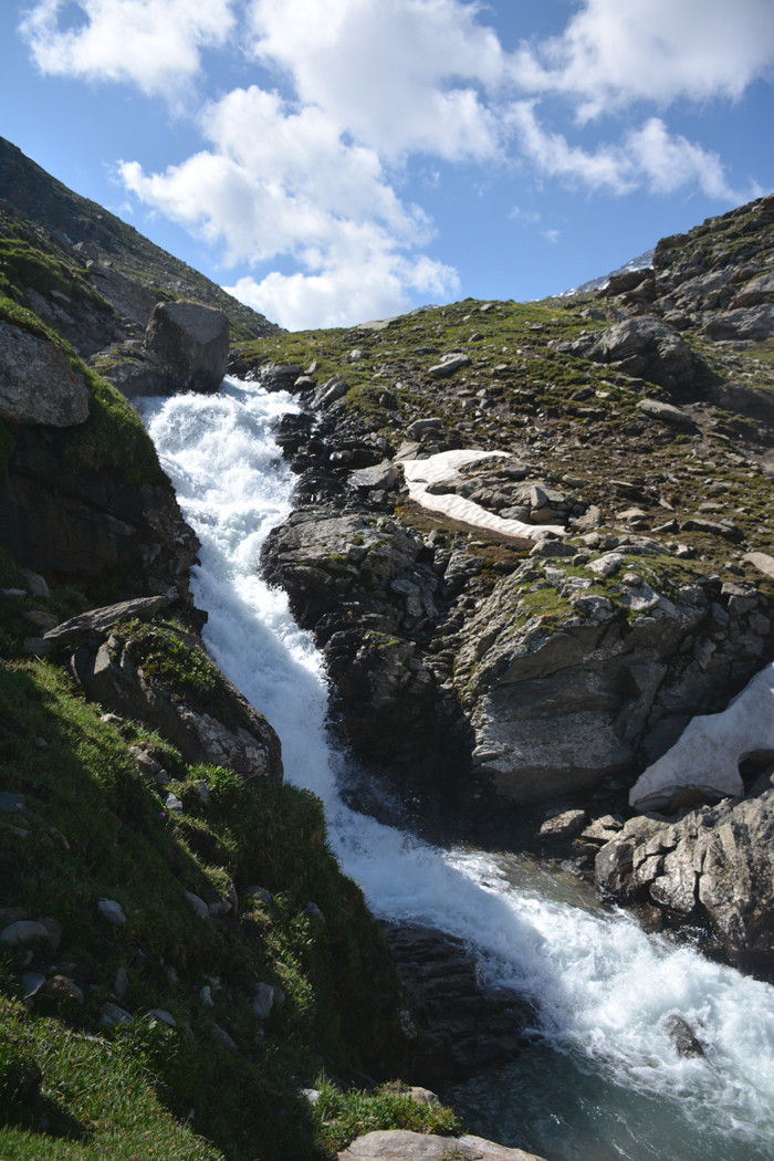 行者无疆-6月乌孙，漂洋过海为圣湖，翻山越岭因初心