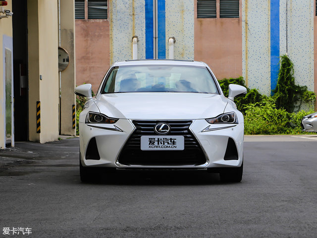 外观运动内饰科技感强雷克萨斯nx,新款雷克萨斯颜值爆表