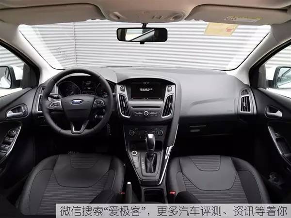 年轻人喜欢的两厢车,为什么年轻人喜欢两厢车