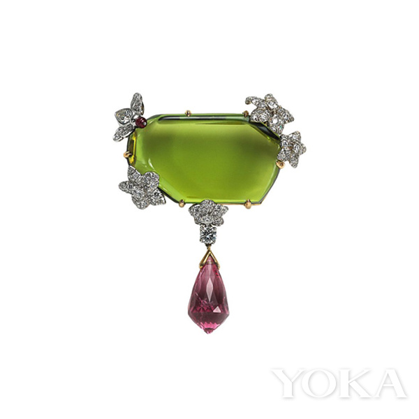 掐指一算:清新橄榄石俘获王室易“剁手”成性价比之王