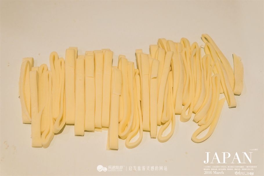 干了这碗泡面,柯南乌冬面