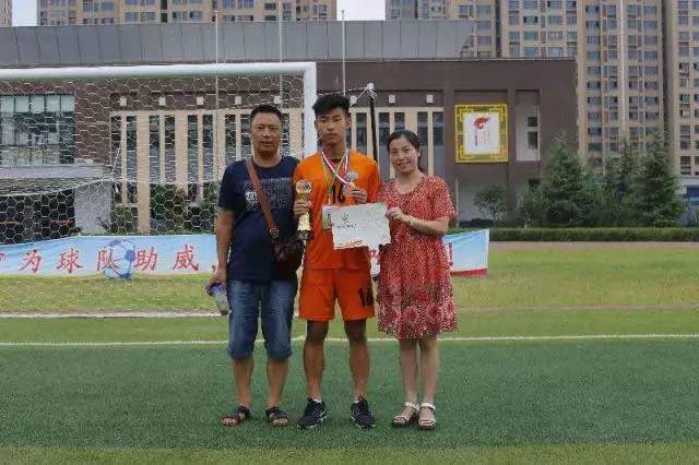 这个暑假，七中在绿茵场上没闲着！