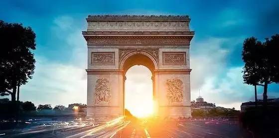 火车去青海沿途风景,青海人出国很难吗