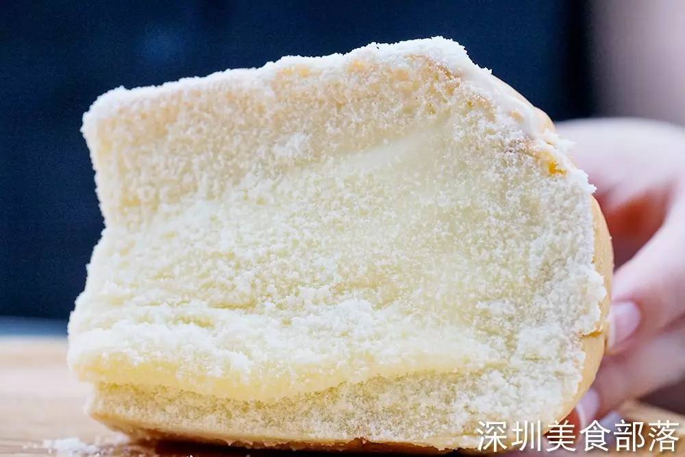 史上最邪恶的芝士包轰炸福田CBD,5层流心,还买一送一!