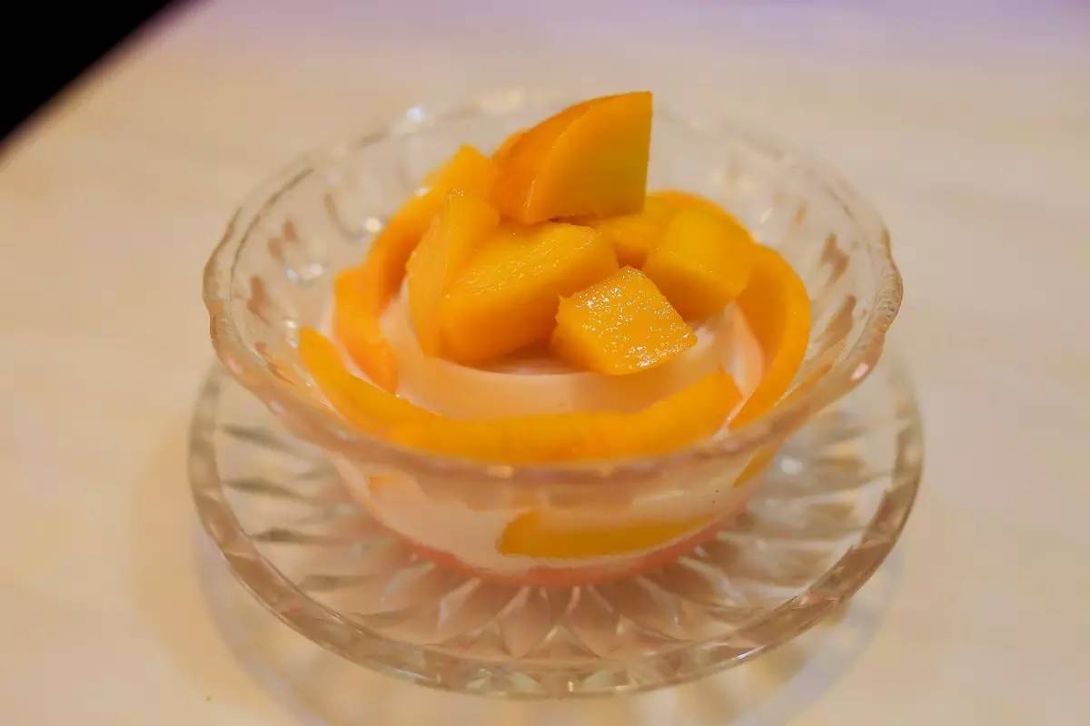 肇庆骑楼街的糖水店,肇庆端州菠萝糖水