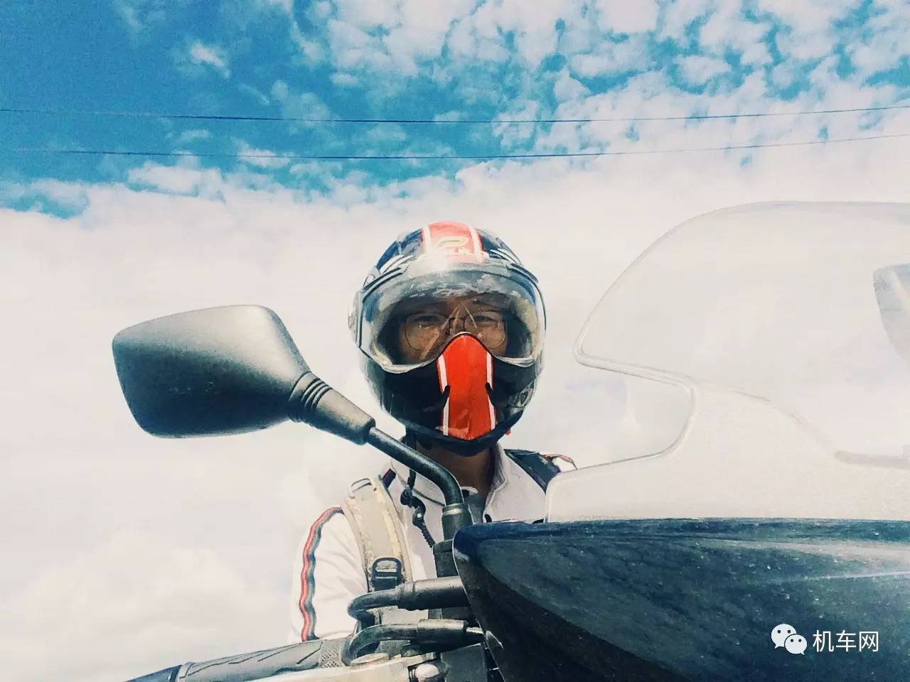 上班骑车好浪费，他请假骑着神车跑了趟天路