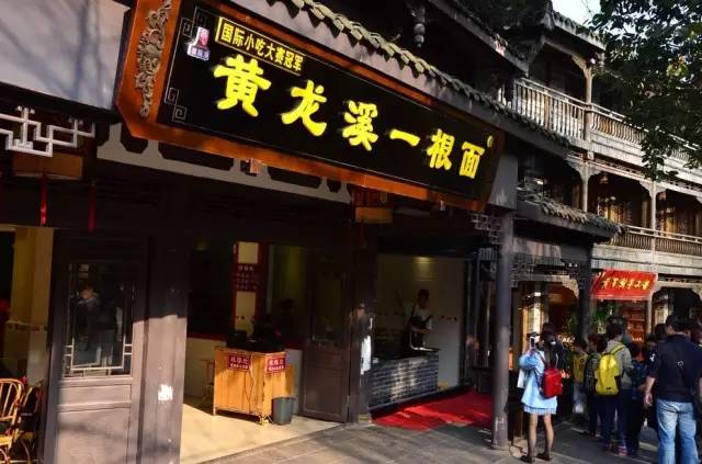 天气这么热都去哪玩,天气这么热去玩什么呢