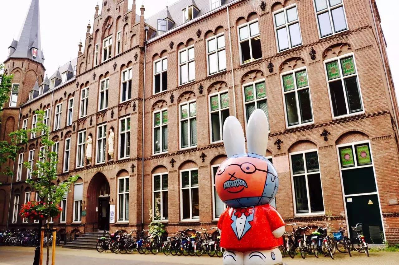 坐火车游欧洲视频,坐着火车游英国